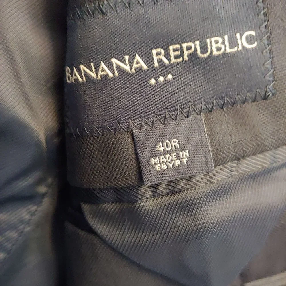 NWT mens Banana Republic 2 button navy blazer 40R